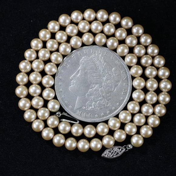 Champagne Cultured Pearls 6+mm - Picture 5 of 7